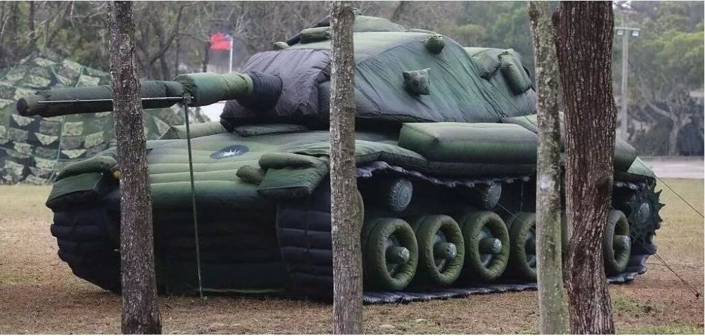 香坊军用充气坦克